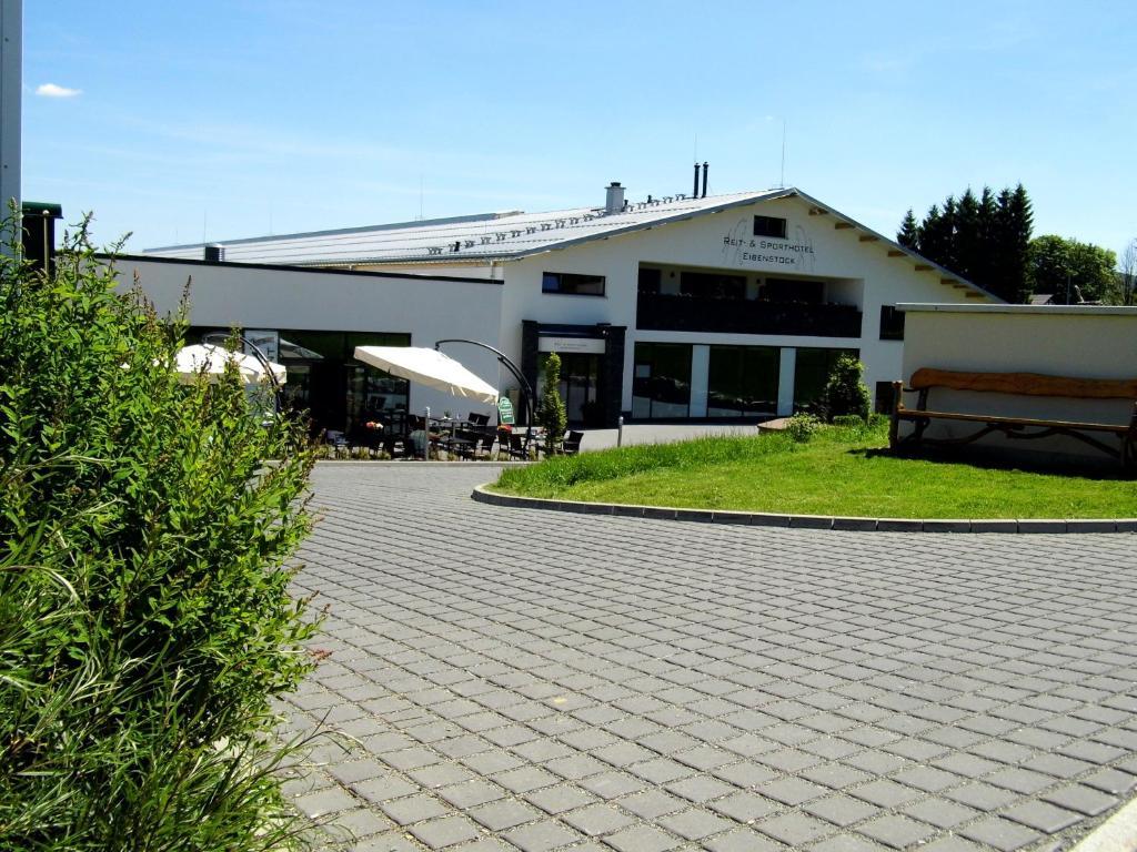 Reit- Und Sporthotel Eibenstock Kültér fotó